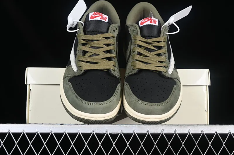All categories Air Jordan Jordan series basketball shoes Air Jordan 1 Low P version Travis Scott x Air Jordan 1 Low OG AJ1 Joe 1 undercut low DM7866-002